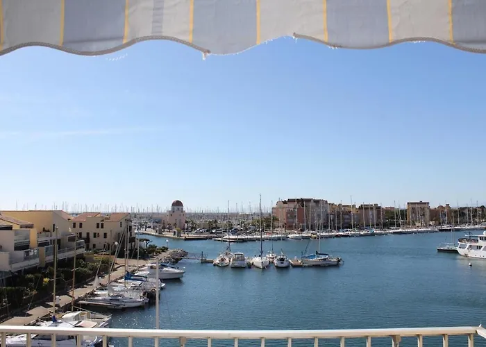 Avec Terrasse Et Jolie Vue Sur Port Gn580-033 * Gruissan