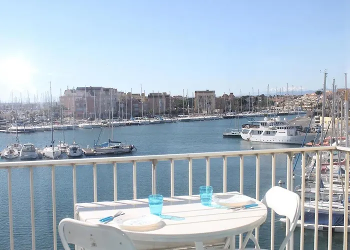 Avec Terrasse Et Jolie Vue Sur Port Gn580-033 Lejlighed Gruissan