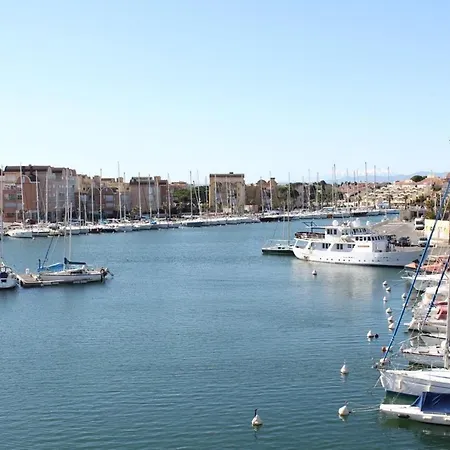 Apartament Avec Terrasse Et Jolie Vue Sur Port Gn580-033 Gruissan