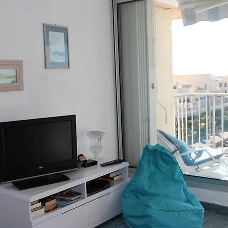 Avec Terrasse Et Jolie Vue Sur Port Gn580-033 Gruissan
