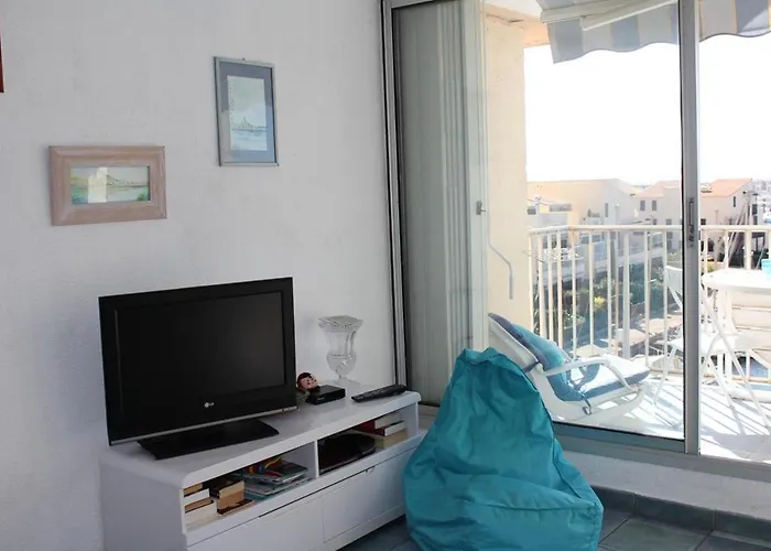 Avec Terrasse Et Jolie Vue Sur Port Gn580-033 Gruissan